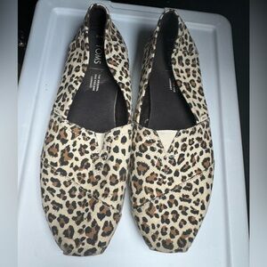 TOMS shoes 10 Women’s Leopard Print